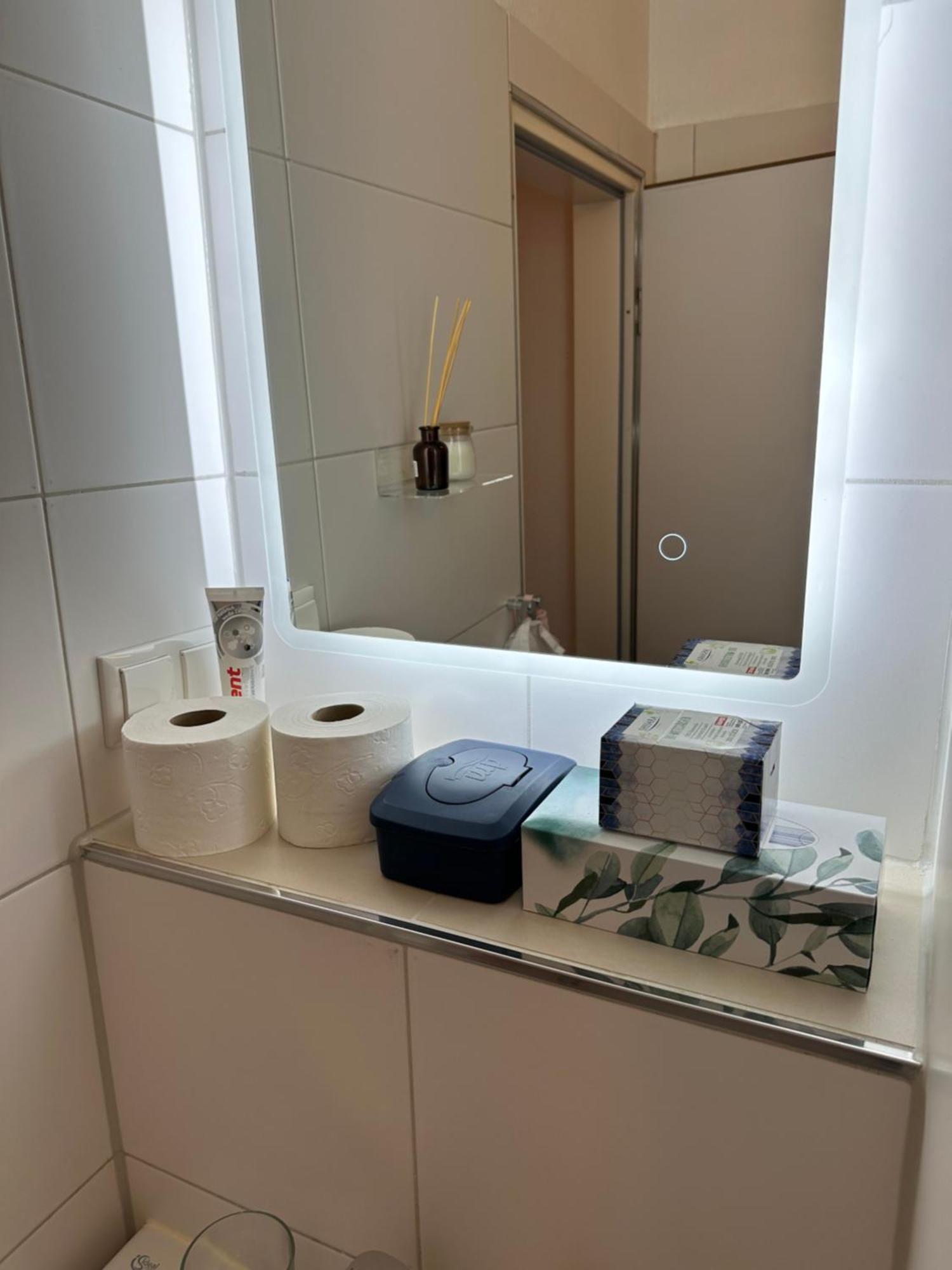 Apartment Zentrale, 55m2, Helle 2 Whg Naehe Messe